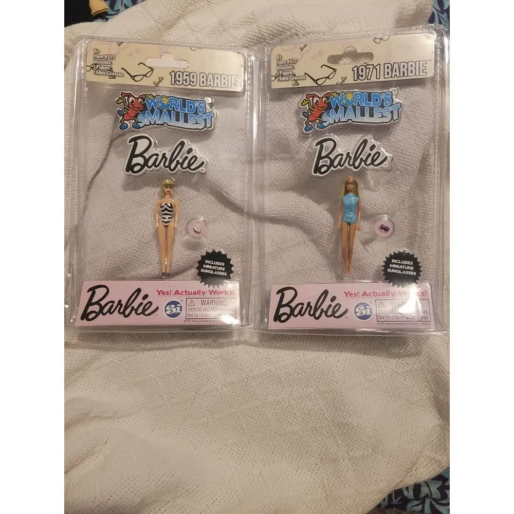 Worlds Smallest Barbie Set of 2- 1959 and 1971 - Item #517- 2017 Brand New‎